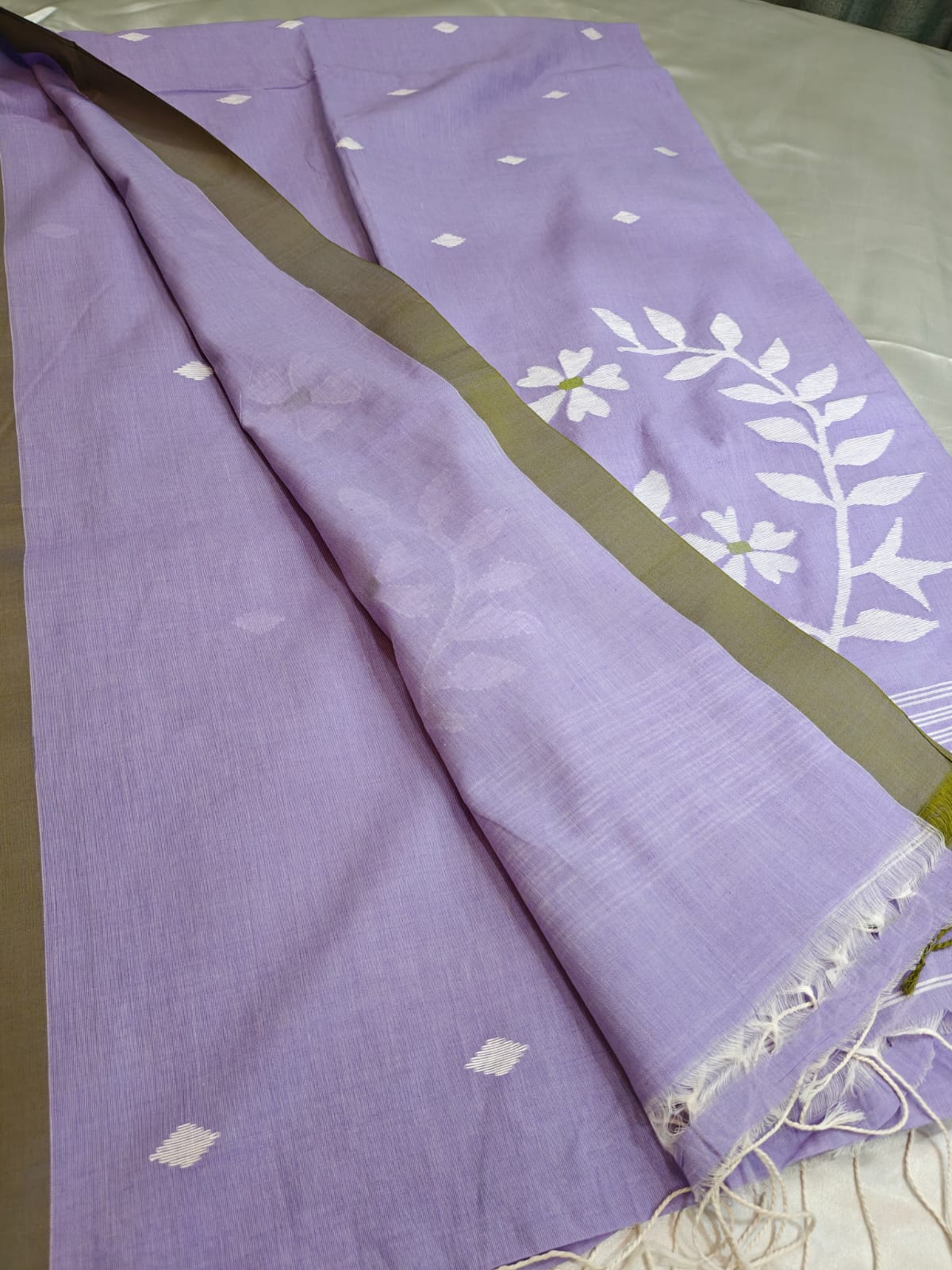 Lavender Whisper – Handwoven Cotton Jamdani Saree