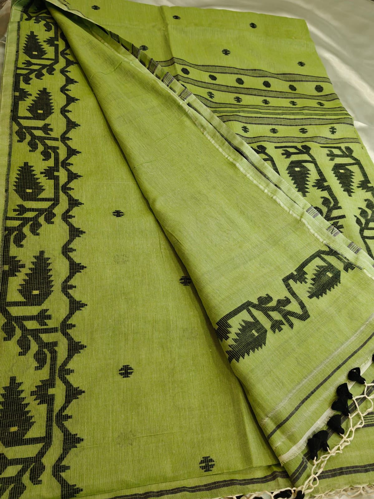 Olive Green Mul Cotton Jamdani Saree