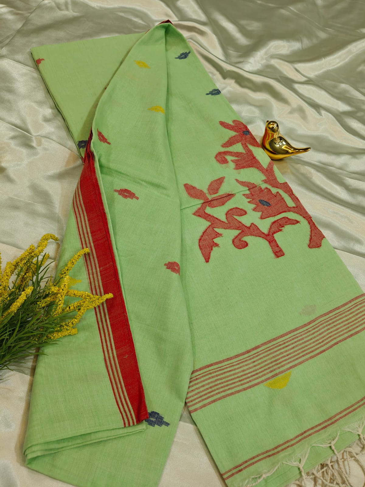 Pista Green Intricate Handwoven Jamdani Saree