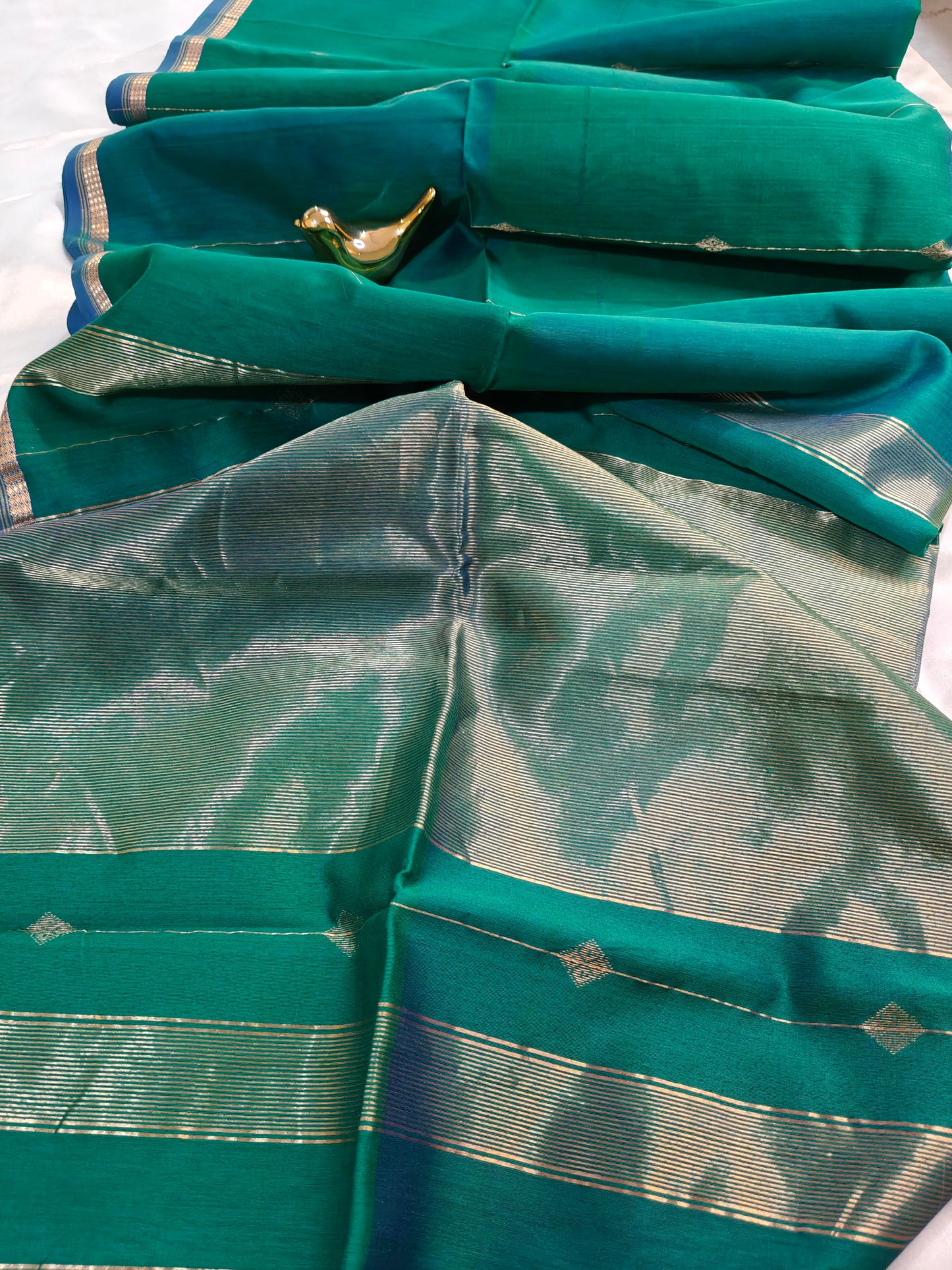 Green Dual Tone Maheshwari Silk-Cotton Saree