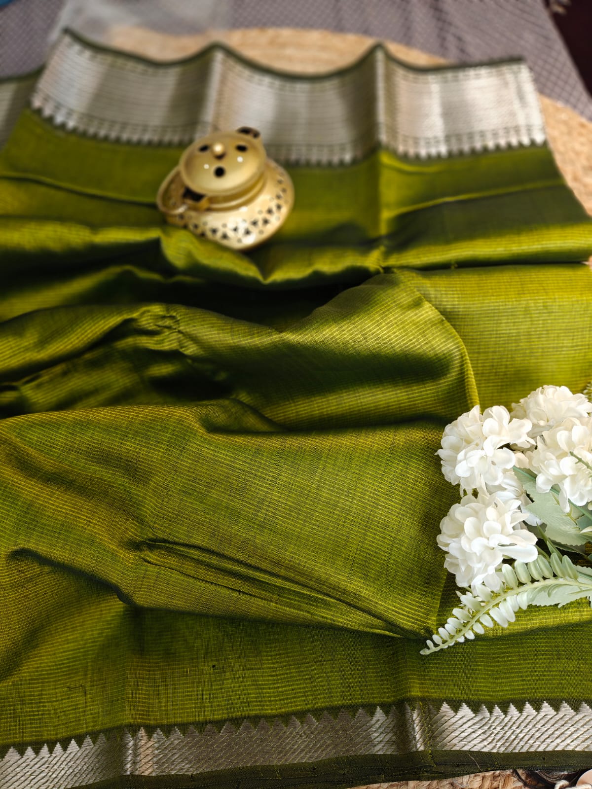 Mehendi Green Classic Mangalagiri Saree