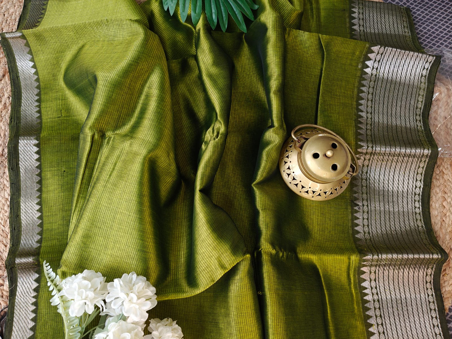 Mehendi Green Classic Mangalagiri Saree