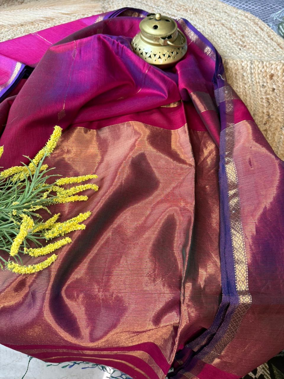 Rani Pink Dual Tone Maheshwari Silk-Cotton Saree