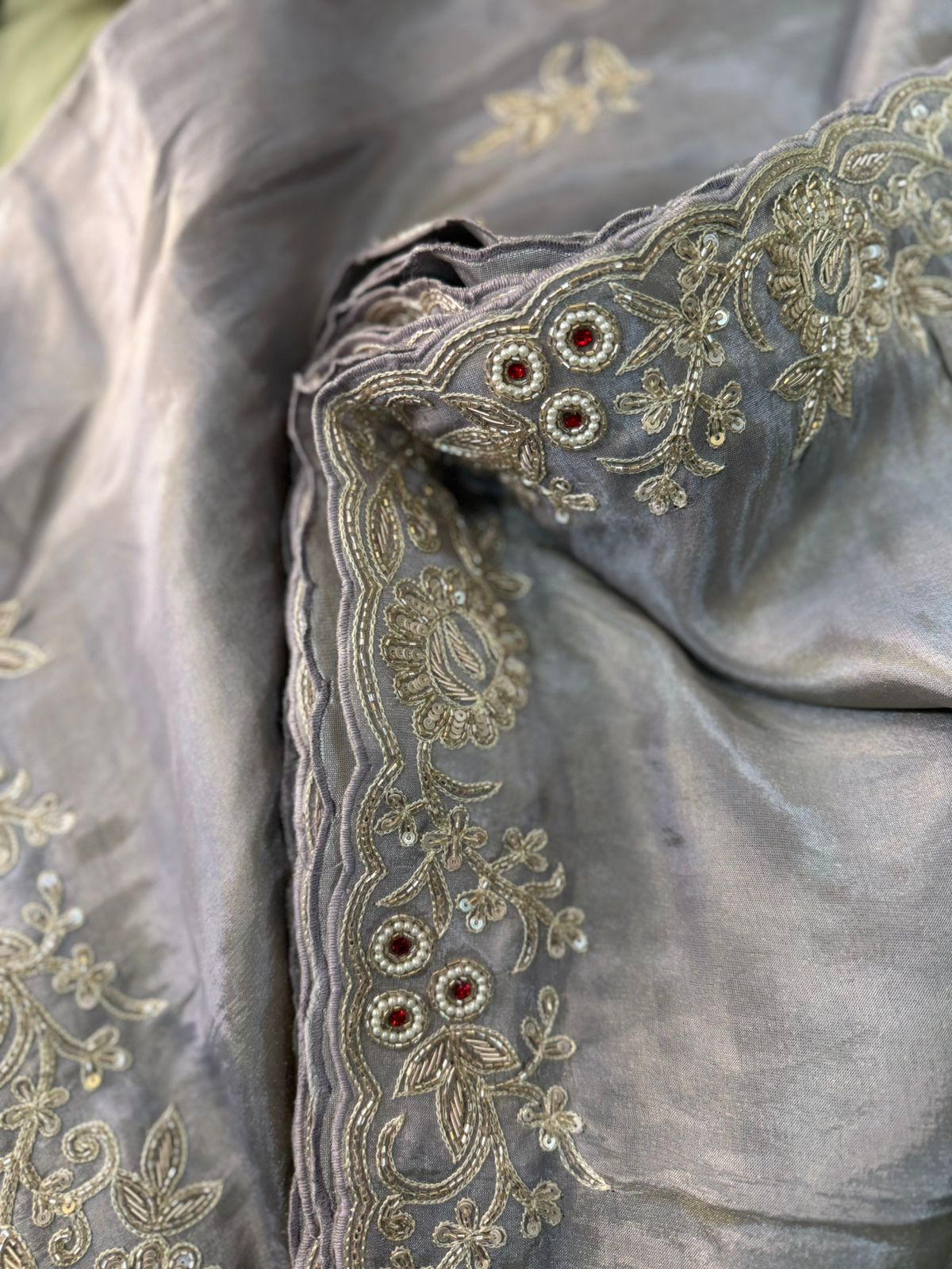Grey Whisper – Intricate Tissue Handwork Saree