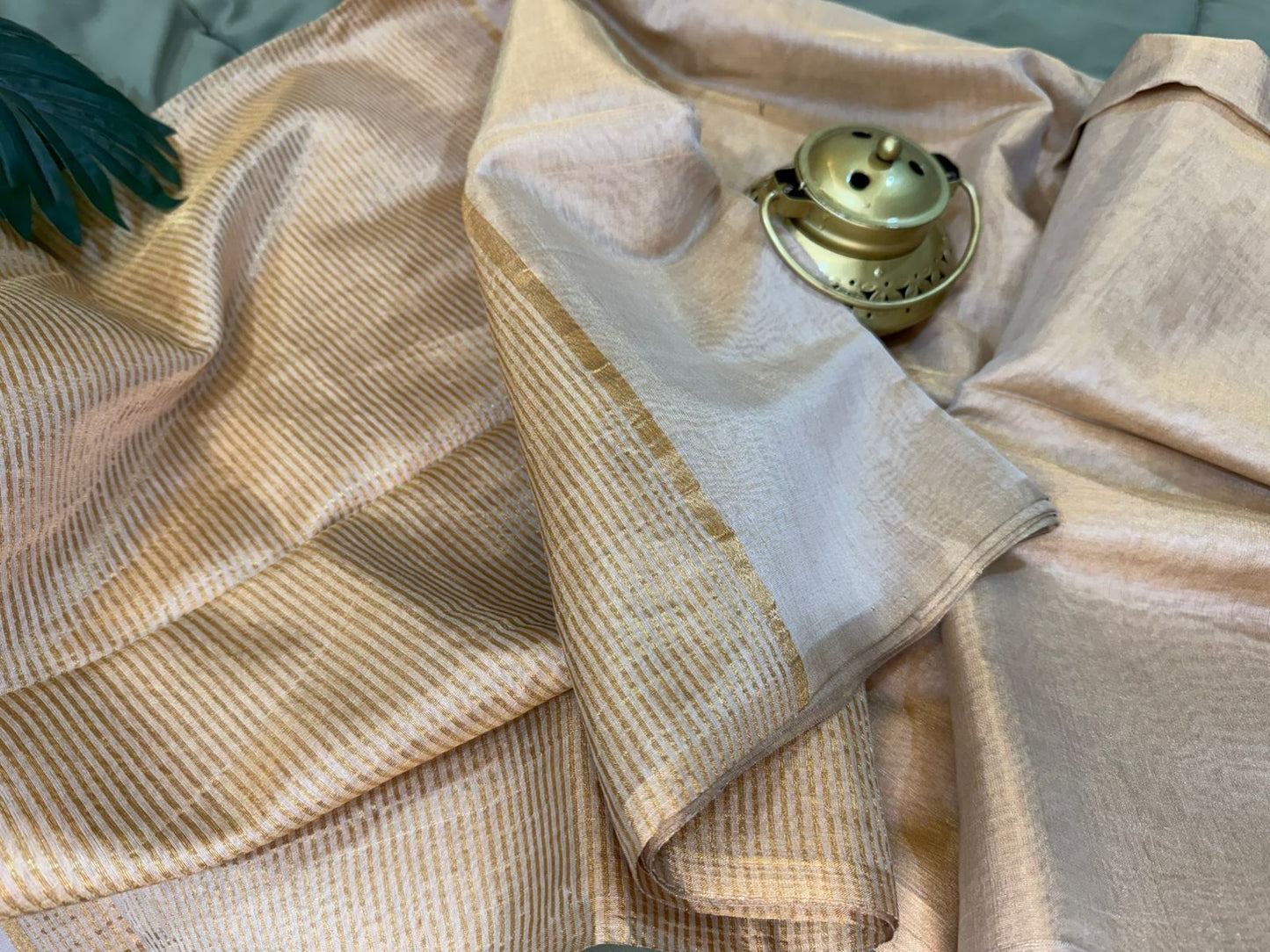 Soft Gold Borderless Tissue Maheshwari