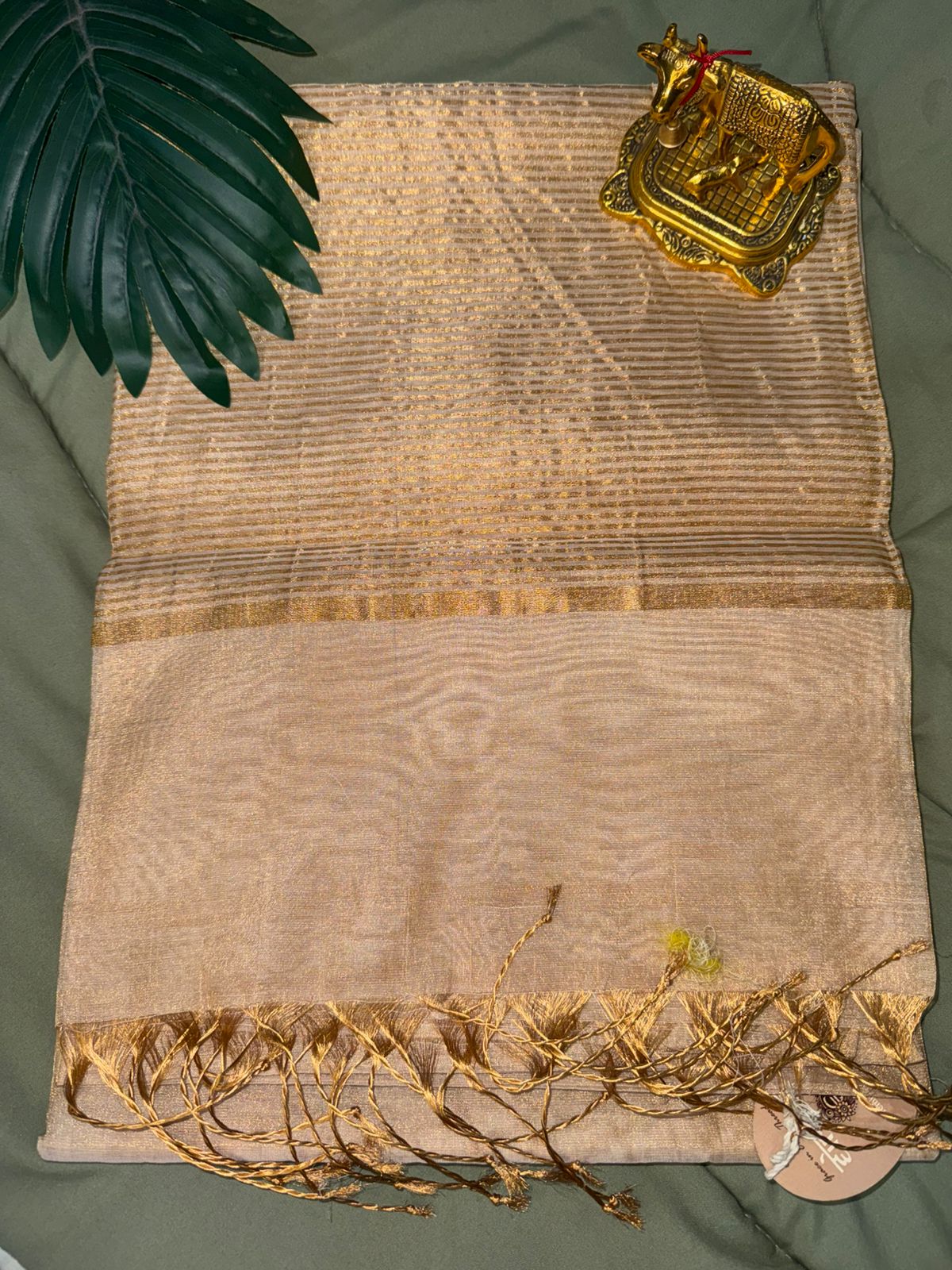 Soft Gold Borderless Tissue Maheshwari