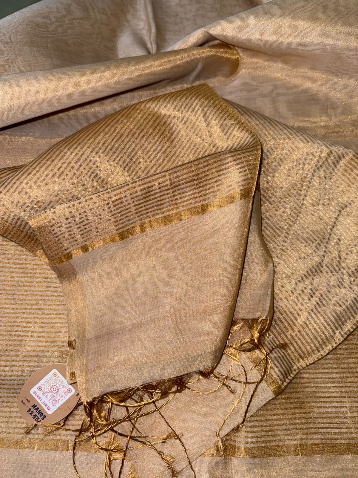 Soft Gold Borderless Tissue Maheshwari