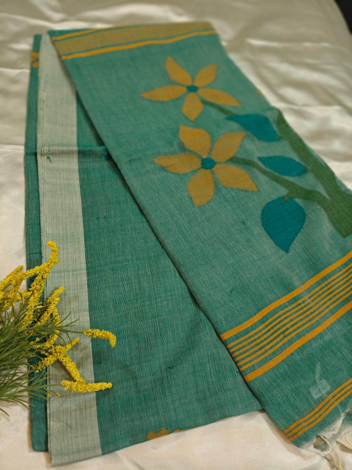 Sea Green Handwoven Jamdani Saree with Floral Motifs
