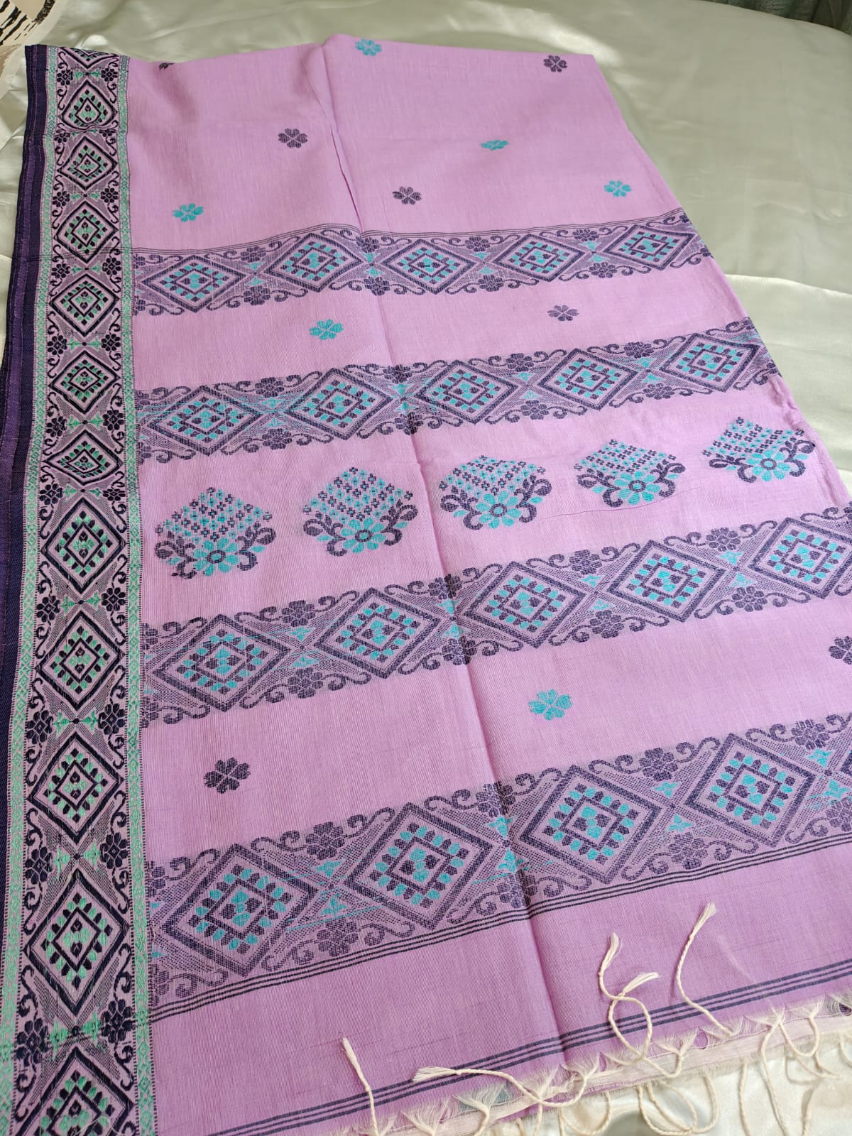 Lilac Handloom Cotton Saree with Traditional Border
