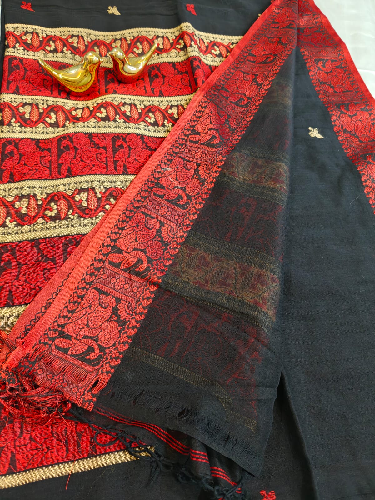 Black and Red Border Cotton Baluchari Saree