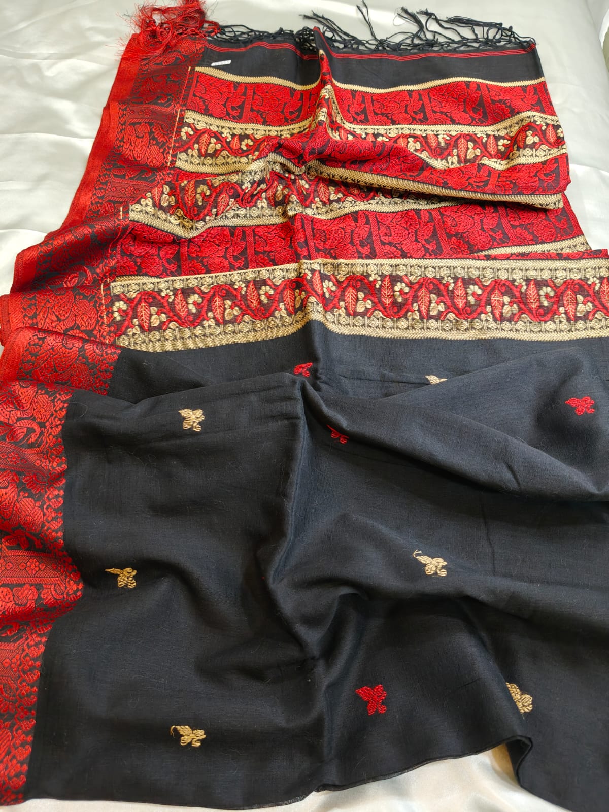 Black and Red Border Cotton Baluchari Saree
