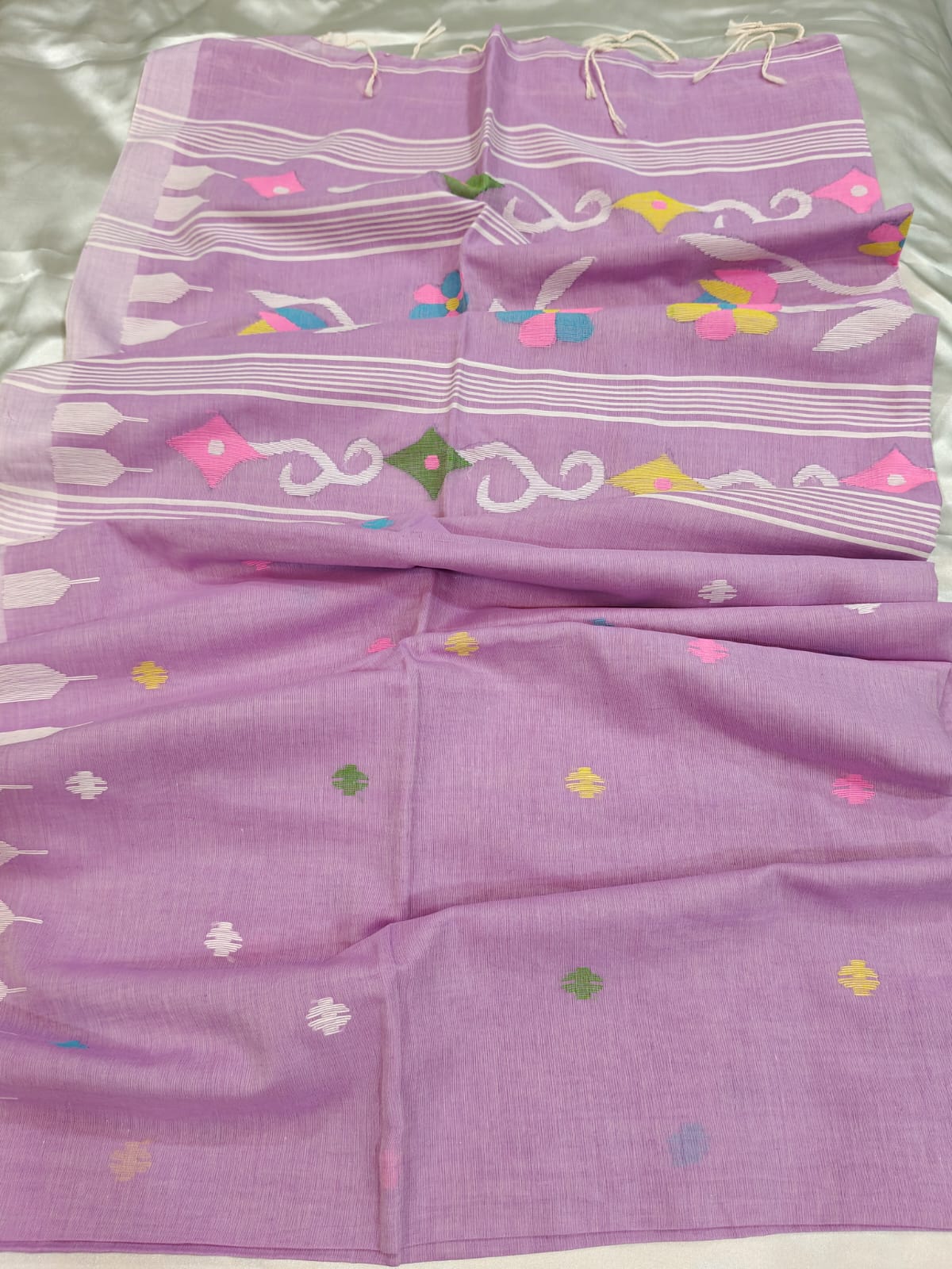 Soft Mauve Handwoven Needlework Jamdani Saree
