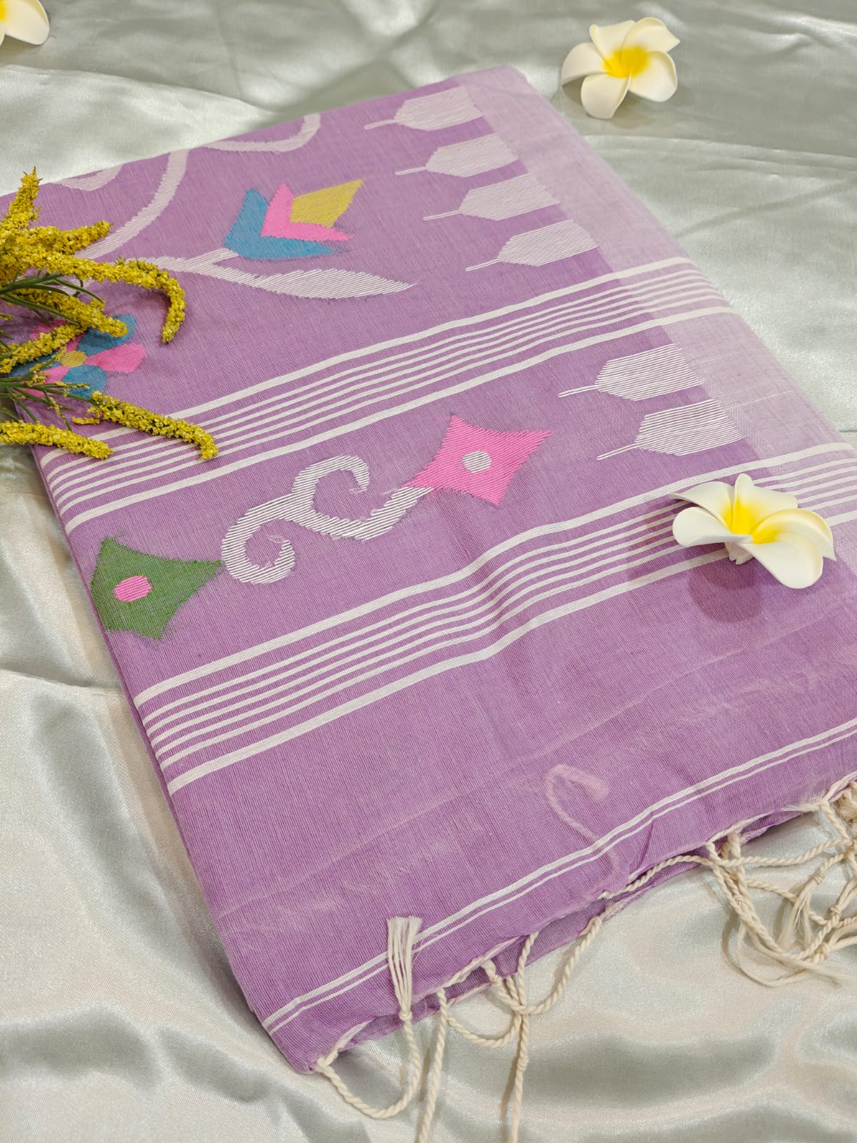 Soft Mauve Handwoven Needlework Jamdani Saree