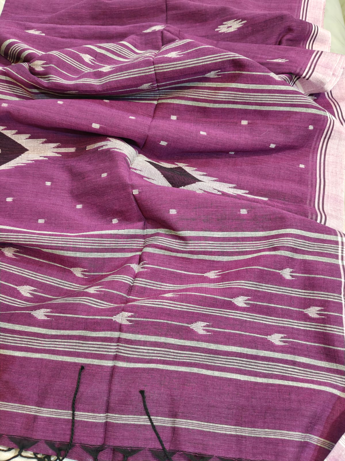 Magenta Handwoven Jamdani Saree