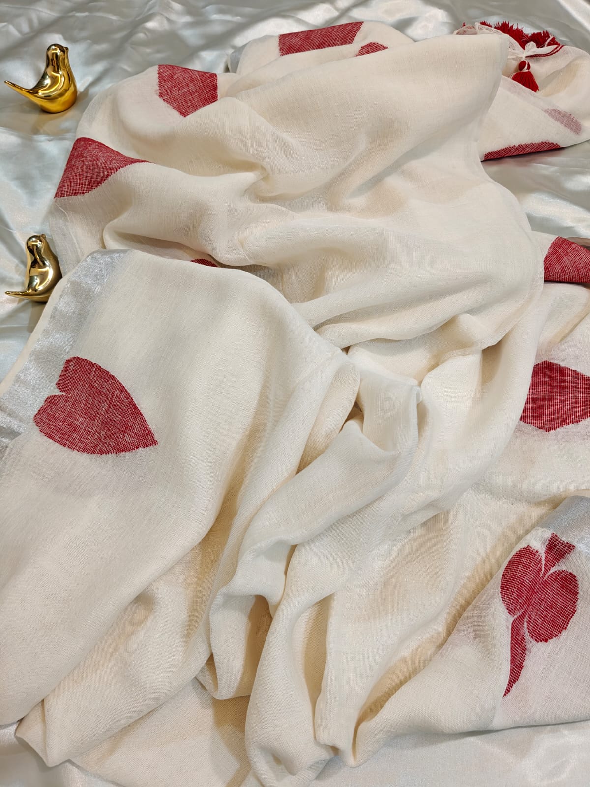 Heart Motif Pure Linen Jamdani