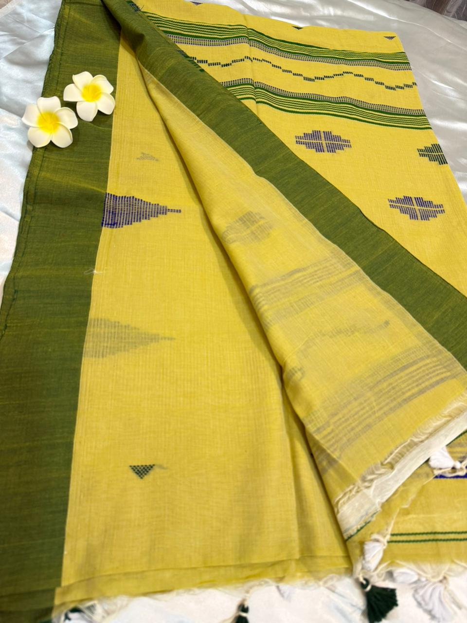Lemon Yellow Temple Border Handwoven Jamdani Saree