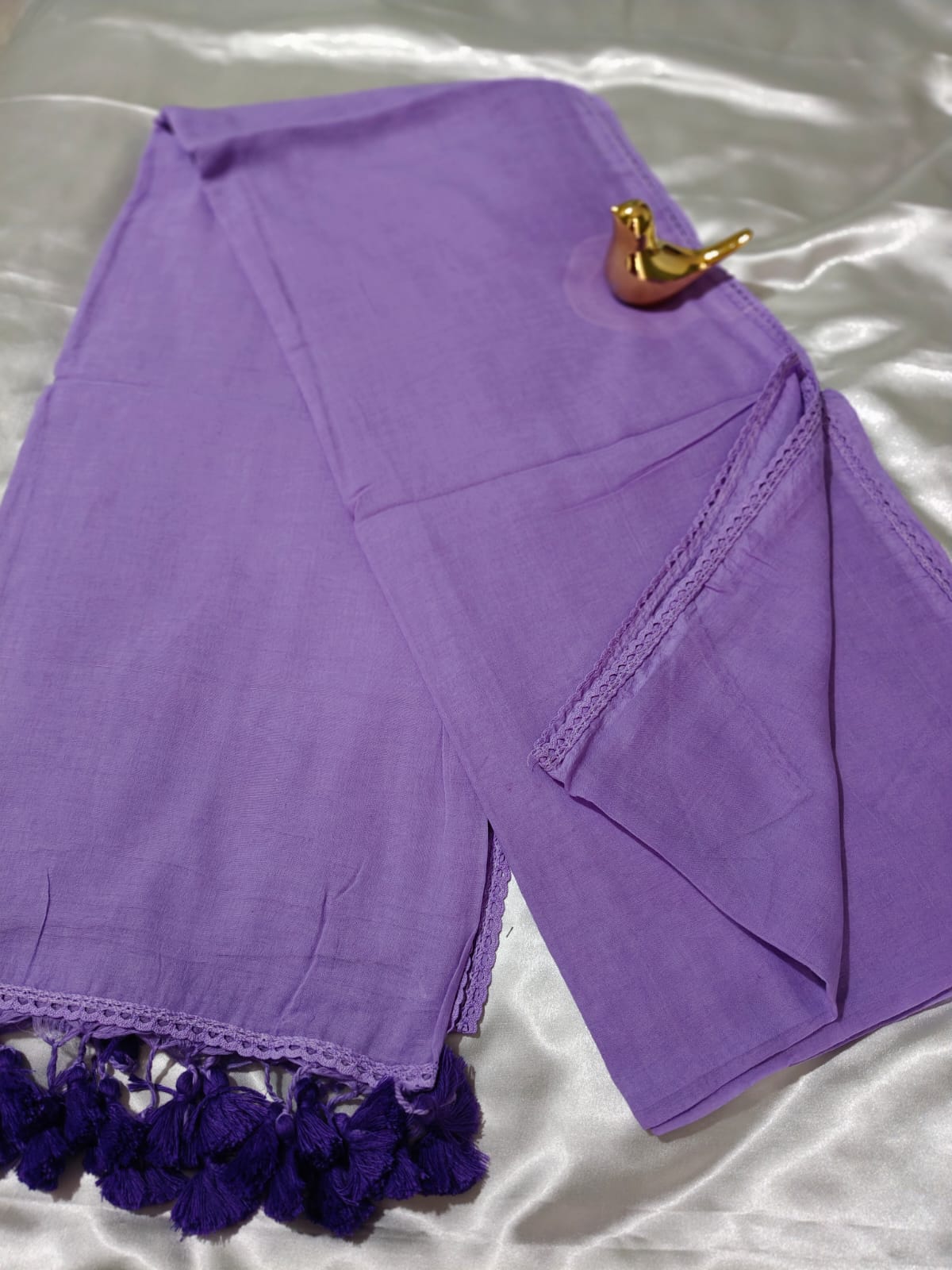 Light Purple Plain Body with Lace Border Mul Cotton Saree