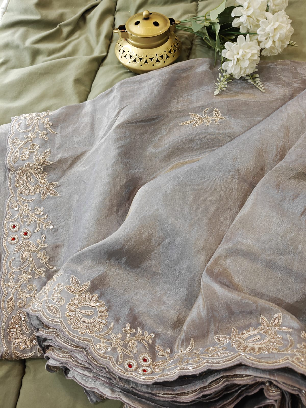 Grey Whisper – Intricate Tissue Handwork Saree